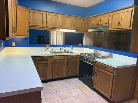 Tiny photo for 18303 Anne Drive, Webster, TX 77058 (MLS # 83659435)