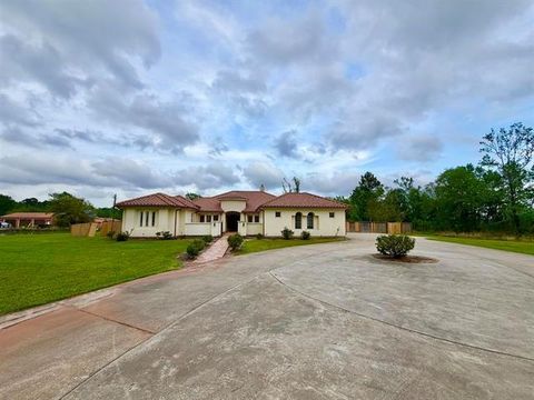 Photo of 12410 Keith Rd Rd, Beaumont, TX 77713 (MLS # 7986366)