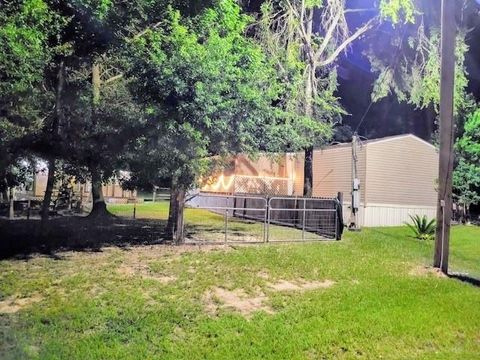 Photo of 275 Dogwood Drive, Trinity, TX 75862 (MLS # 49179703) Photo of 275 Dogwood Drive, Trinity, TX 75862 (MLS # 49179703)