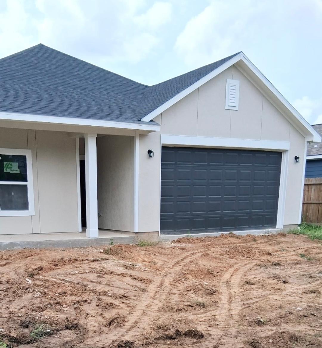 6119 Anderson