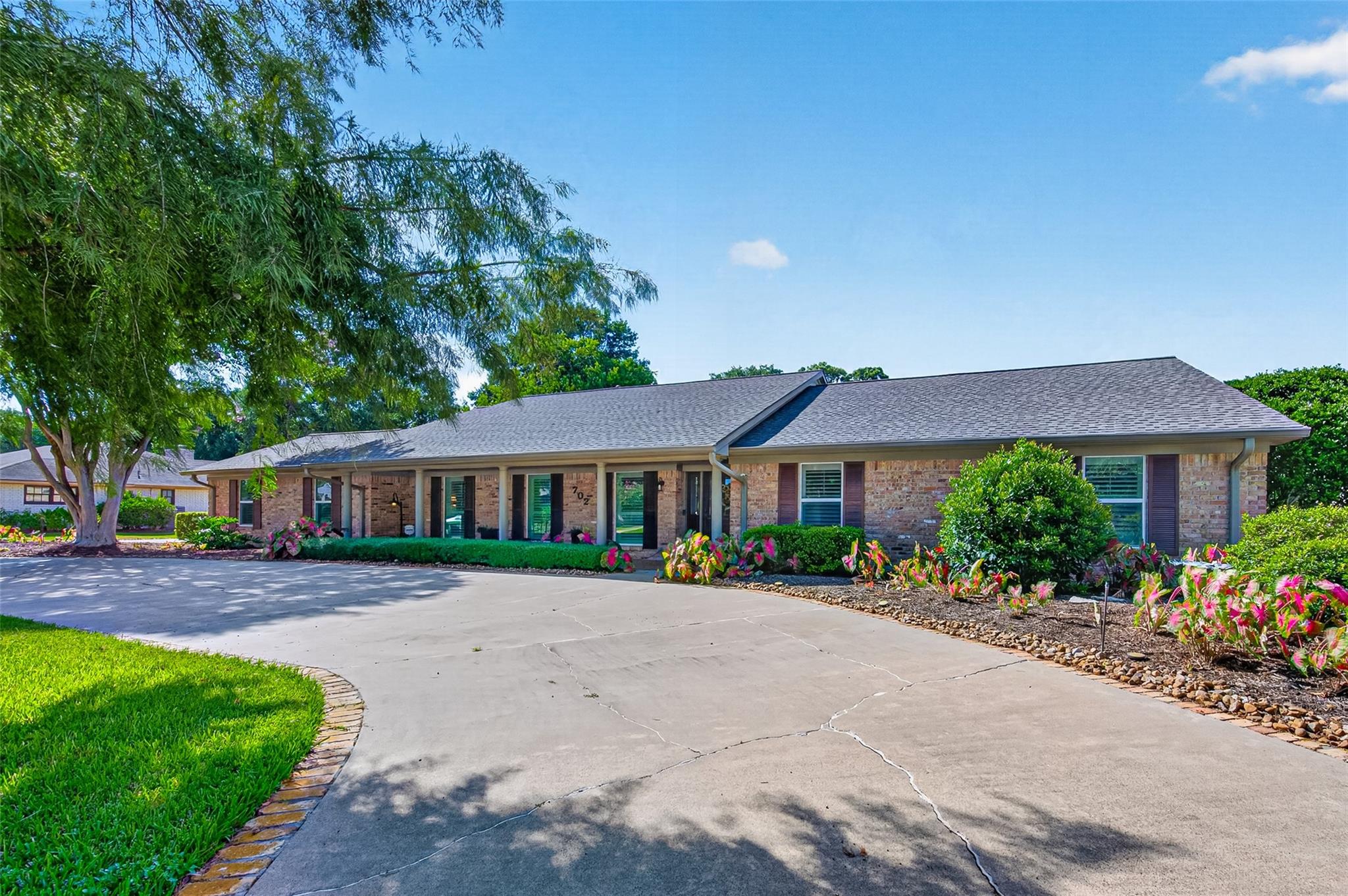 702 Foster Drive