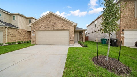 Photo of 13444 Talisker Road, Houston, TX 77048 (MLS # 29463651)