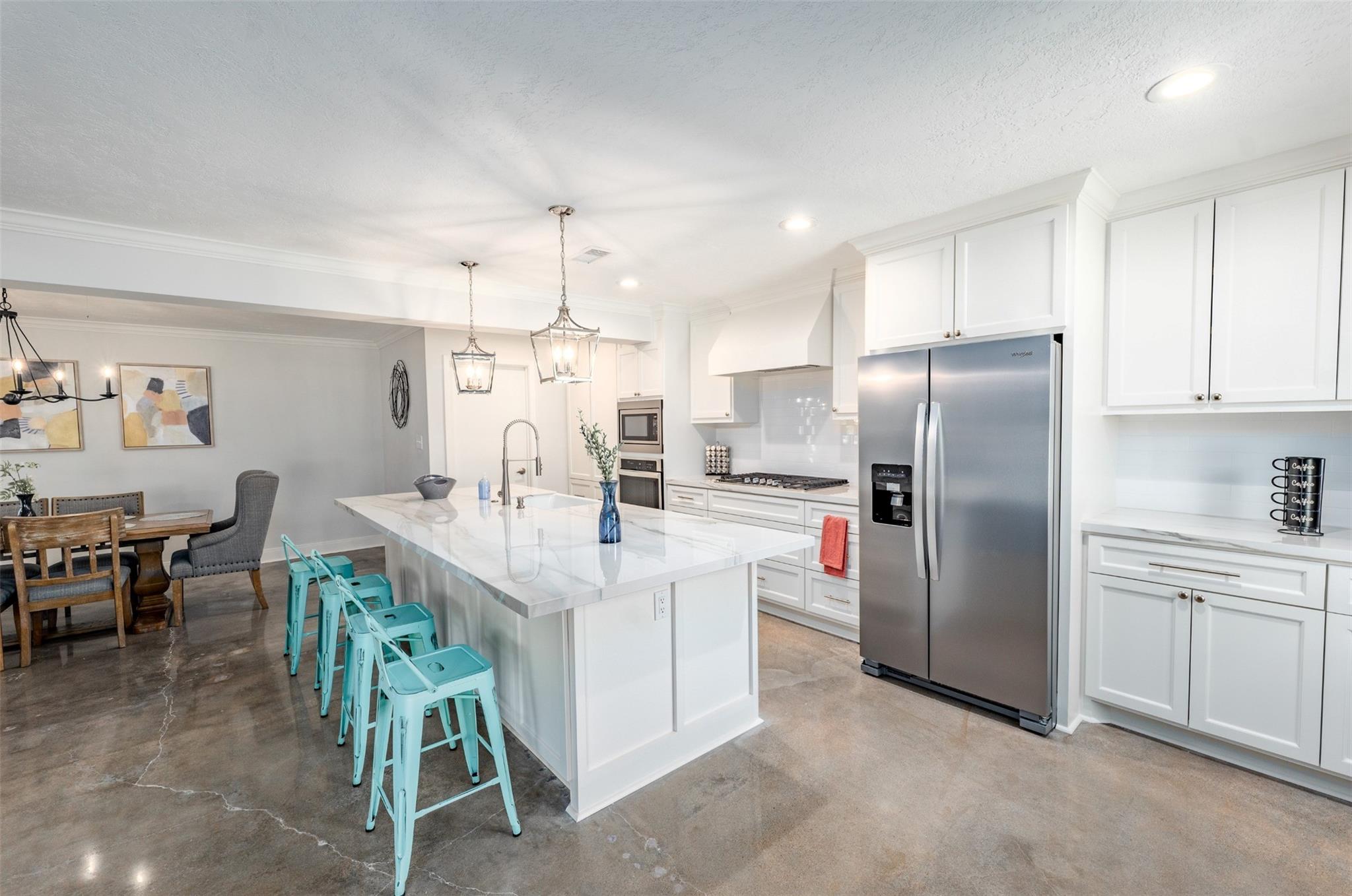 9330 Meadowbriar Lane