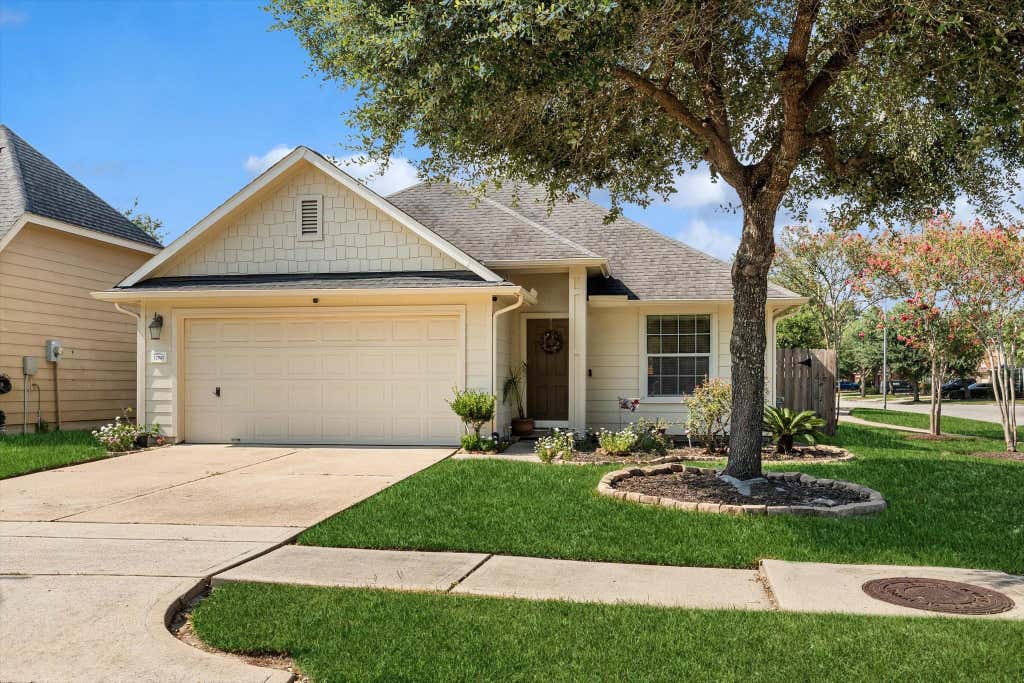 Photo of 12943 Palm Leaf Court, Houston, TX 77044 (MLS # 16096959)