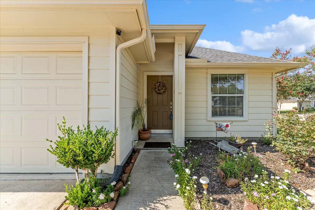 Photo of 12943 Palm Leaf Court, Houston, TX 77044 (MLS # 16096959)