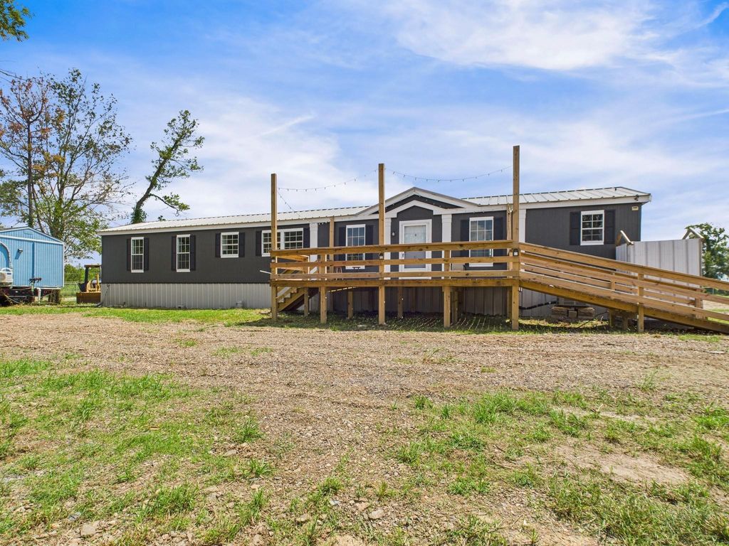 Photo of 12418 N Lake Houston Parkway, Houston, TX 77044 (MLS # 48570891)