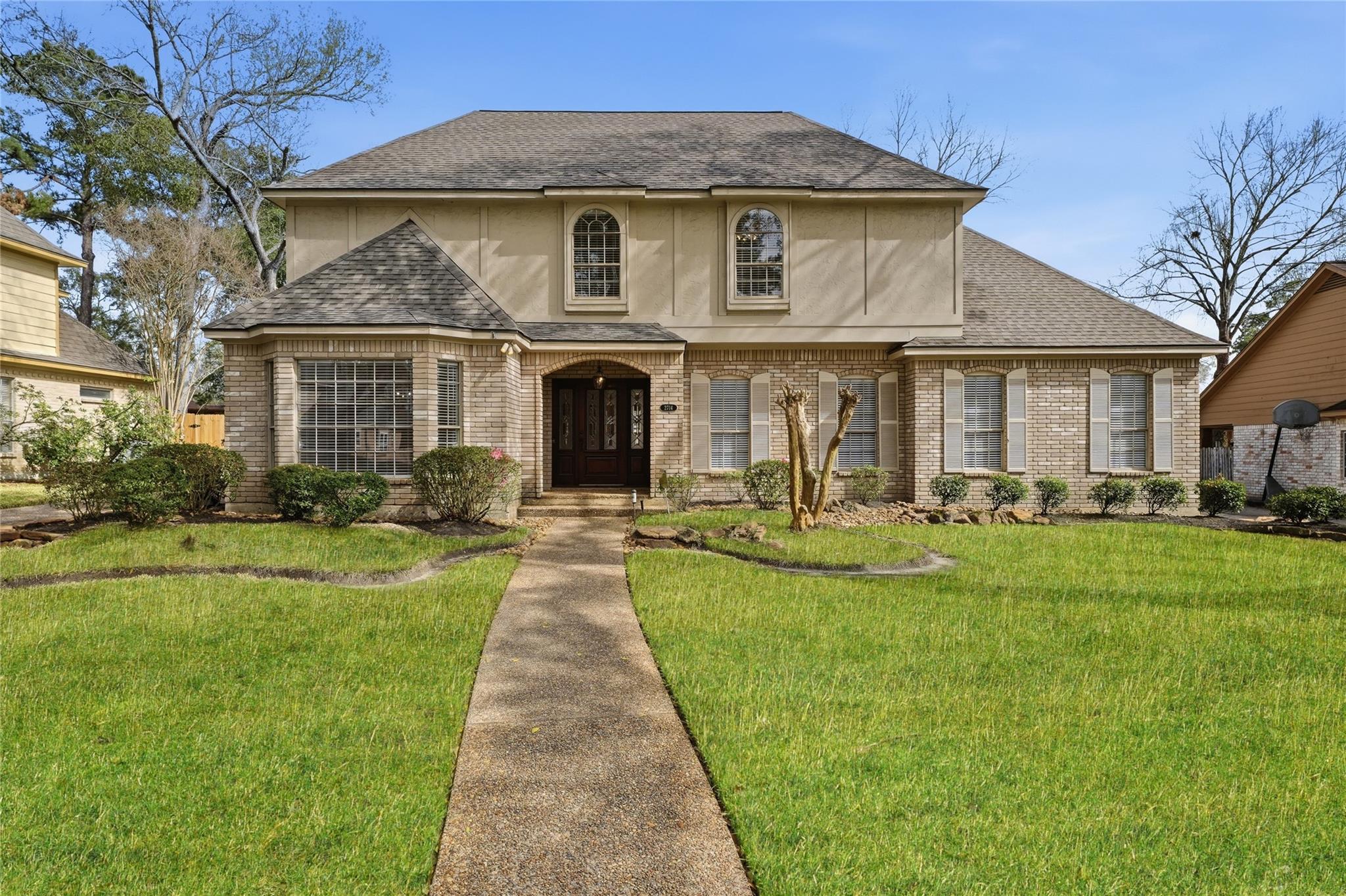 2714 Rustic Woods Drive