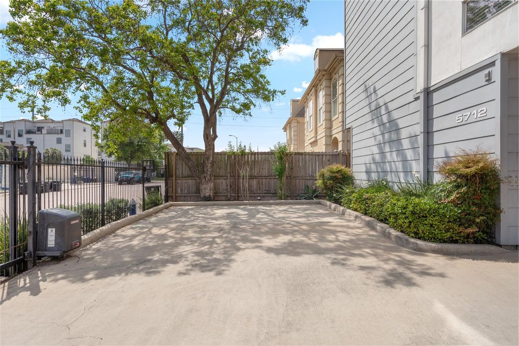 Photo of 5712 Winsome Lane #5, Houston, TX 77057 (MLS # 8612413)