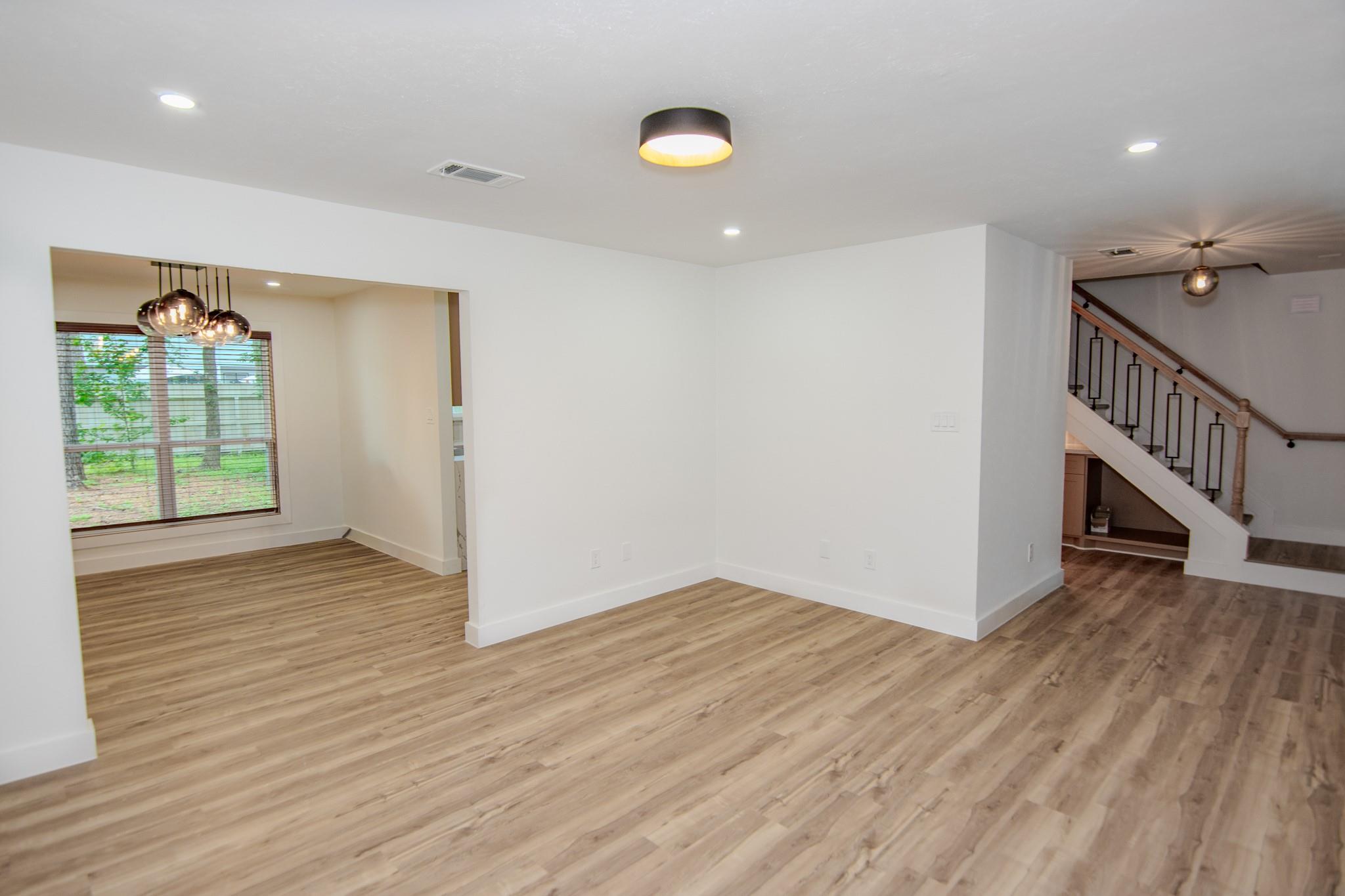 3 Raindream Place