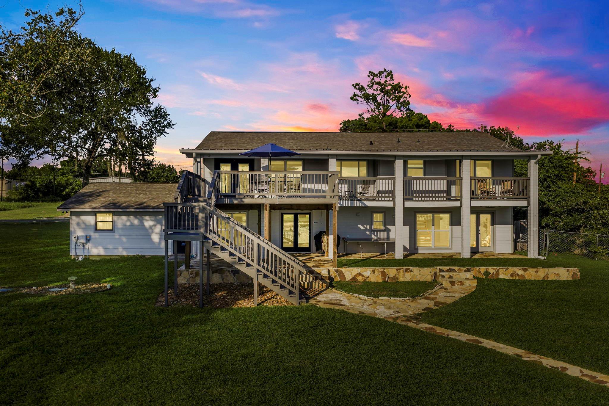 250 Oak Crest Drive