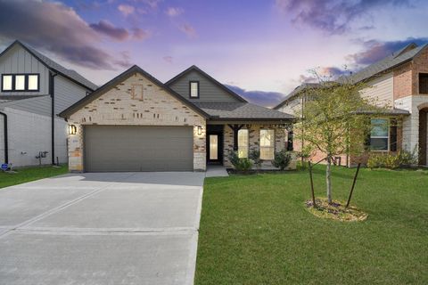 Photo of 10915 W Fall Fern Circle, Houston, TX 77044 (MLS # 15511450)