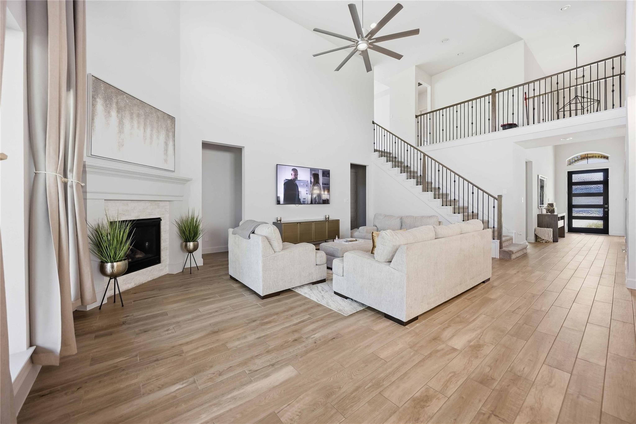 9815 Chapman Trail