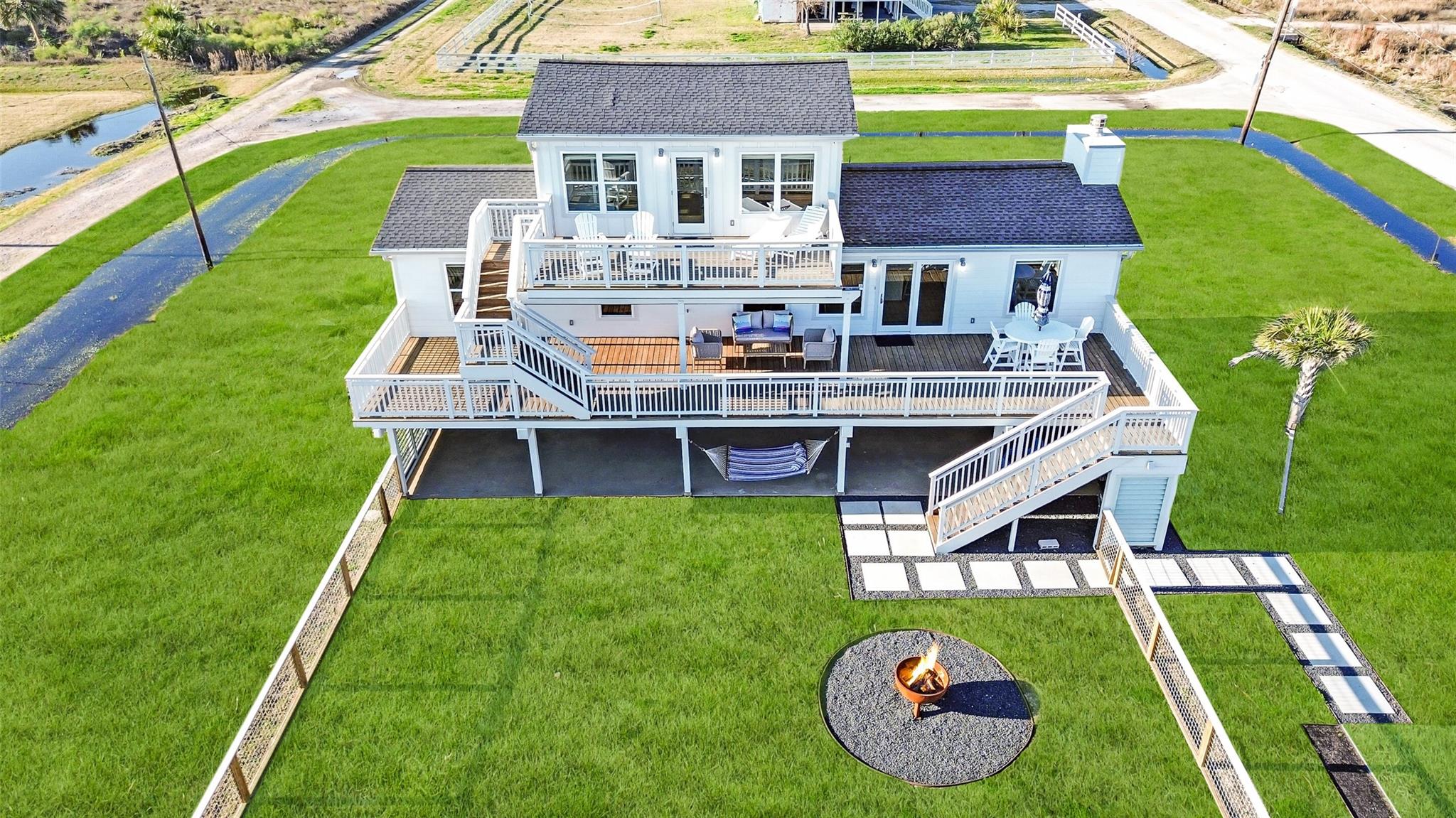 3913 11 Mile Road