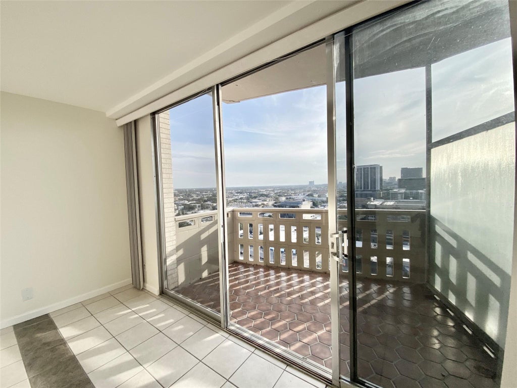 Photo of 2016 Main Street #1612, Houston, TX 77002 (MLS # 58110439)