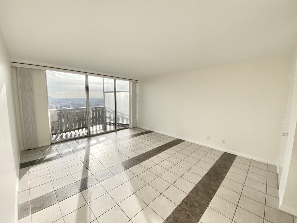 Photo of 2016 Main Street #1612, Houston, TX 77002 (MLS # 58110439)