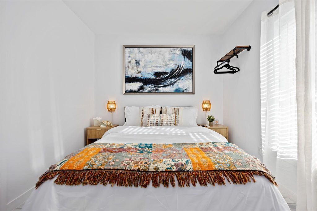 Photo of 4206 Clay ST #D, Houston, TX 77023 (MLS # 89431799)