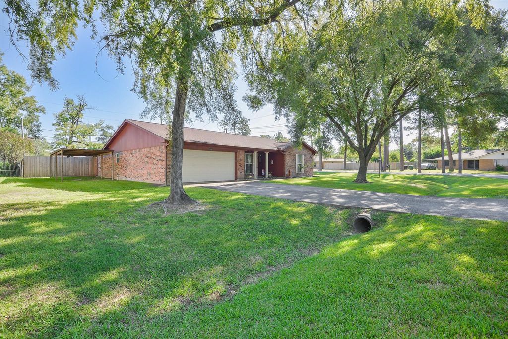 Photo of 24402 Lightwoods Drive, Houston, TX 77336 (MLS # 64429524)