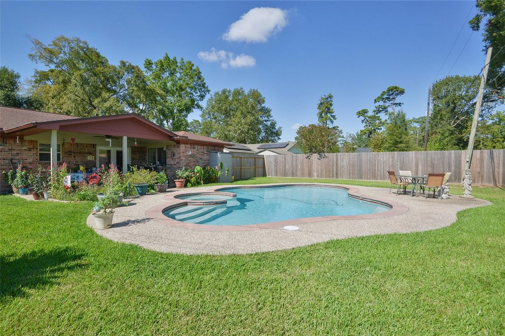 Photo of 24402 Lightwoods Drive, Houston, TX 77336 (MLS # 64429524)