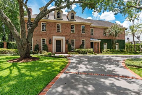 Photo of 10919 Wickline Drive, Houston, TX 77024 (MLS # 26763599)