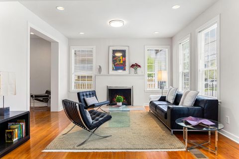 Photo of 302 W Drew Street, Houston, TX 77006 (MLS # 97235858)