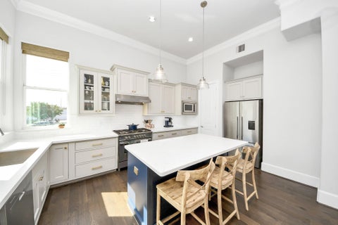 Photo of 3311 Timbergrove Oaks Street, Houston, TX 77008 (MLS # 53109887)