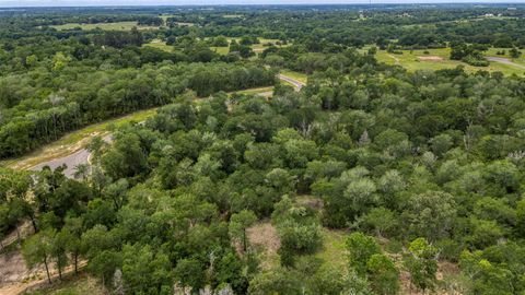 Photo of 2 Millwood Trail, Brenham, TX 77833 (MLS # 36104795)