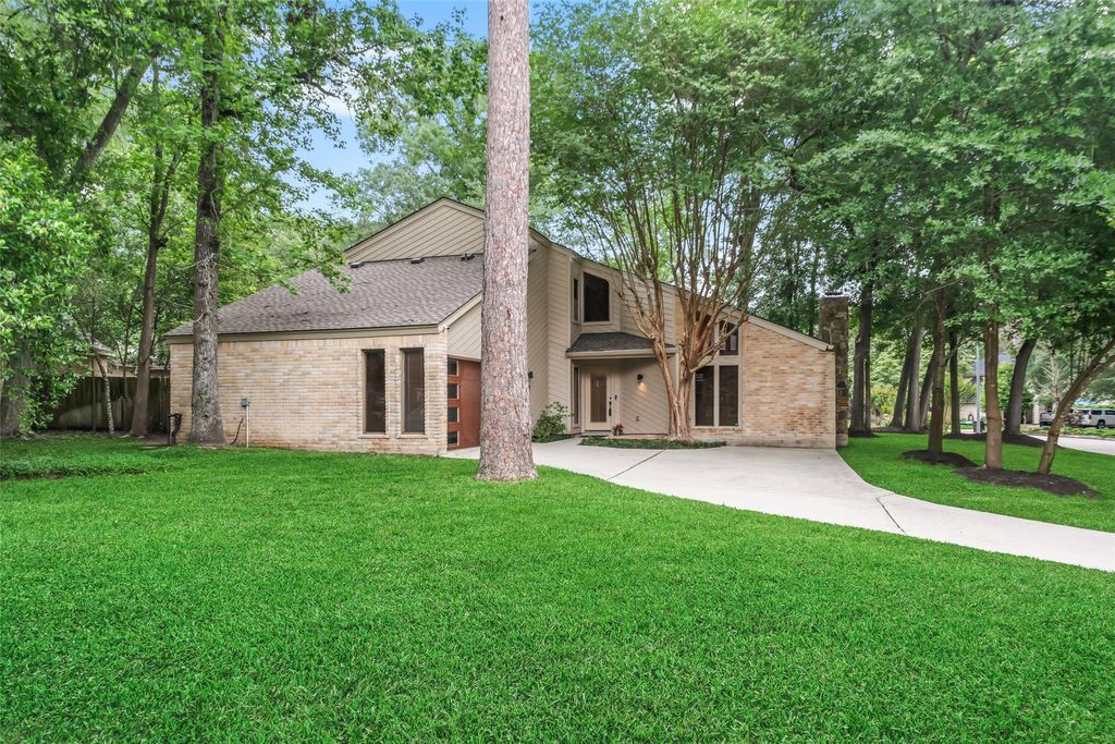 Photo of 3402 Wildwood Ridge Court, Houston, TX 77339 (MLS # 10607077)