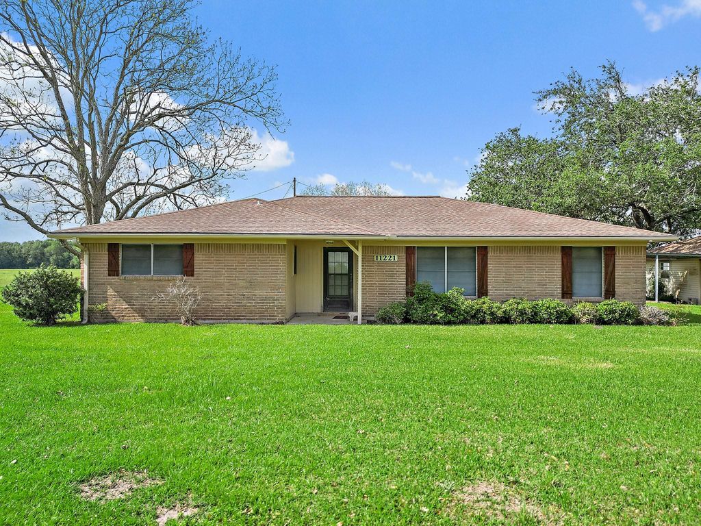 Photo of 11221 State Highway 65, Winnie, TX 77665 (MLS # 98117984)