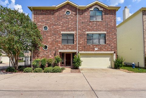 Photo of 3626 Main Plaza Drive, Houston, TX 77025 (MLS # 27306411)