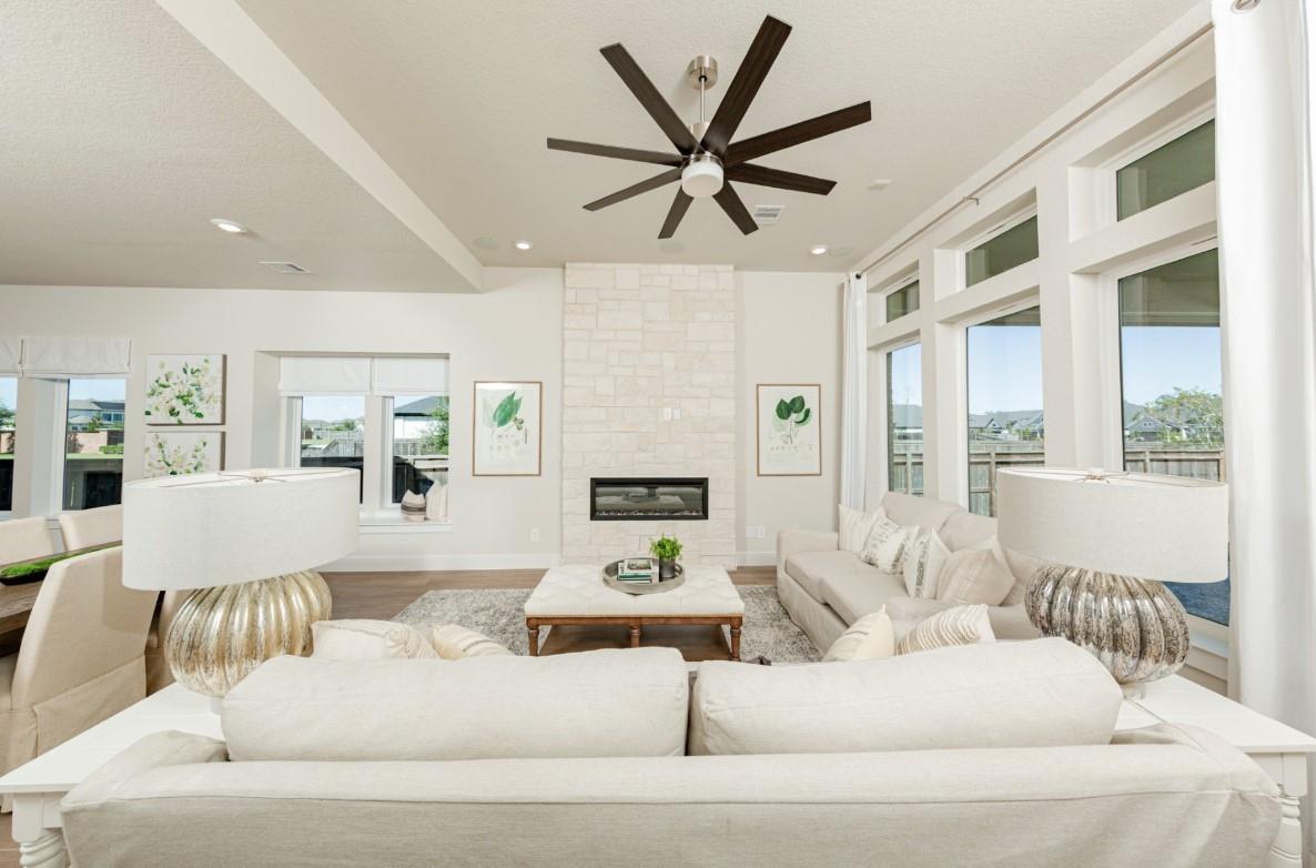 2202 Grapewood Lane