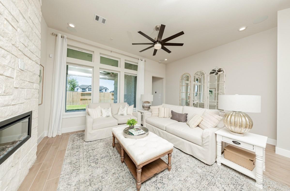 2202 Grapewood Lane