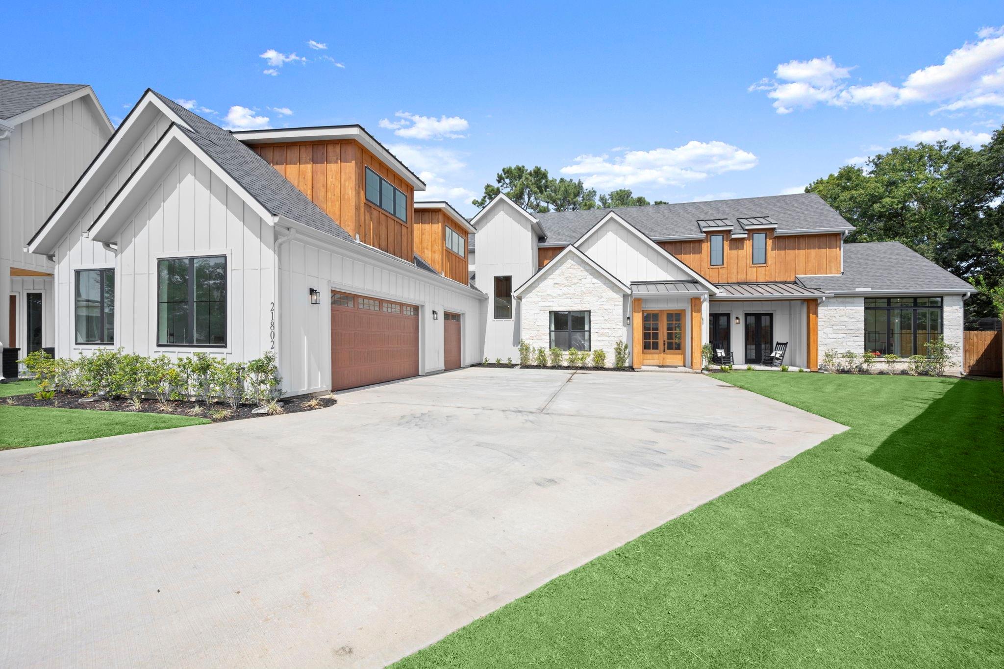 21802 White Oak View Drive