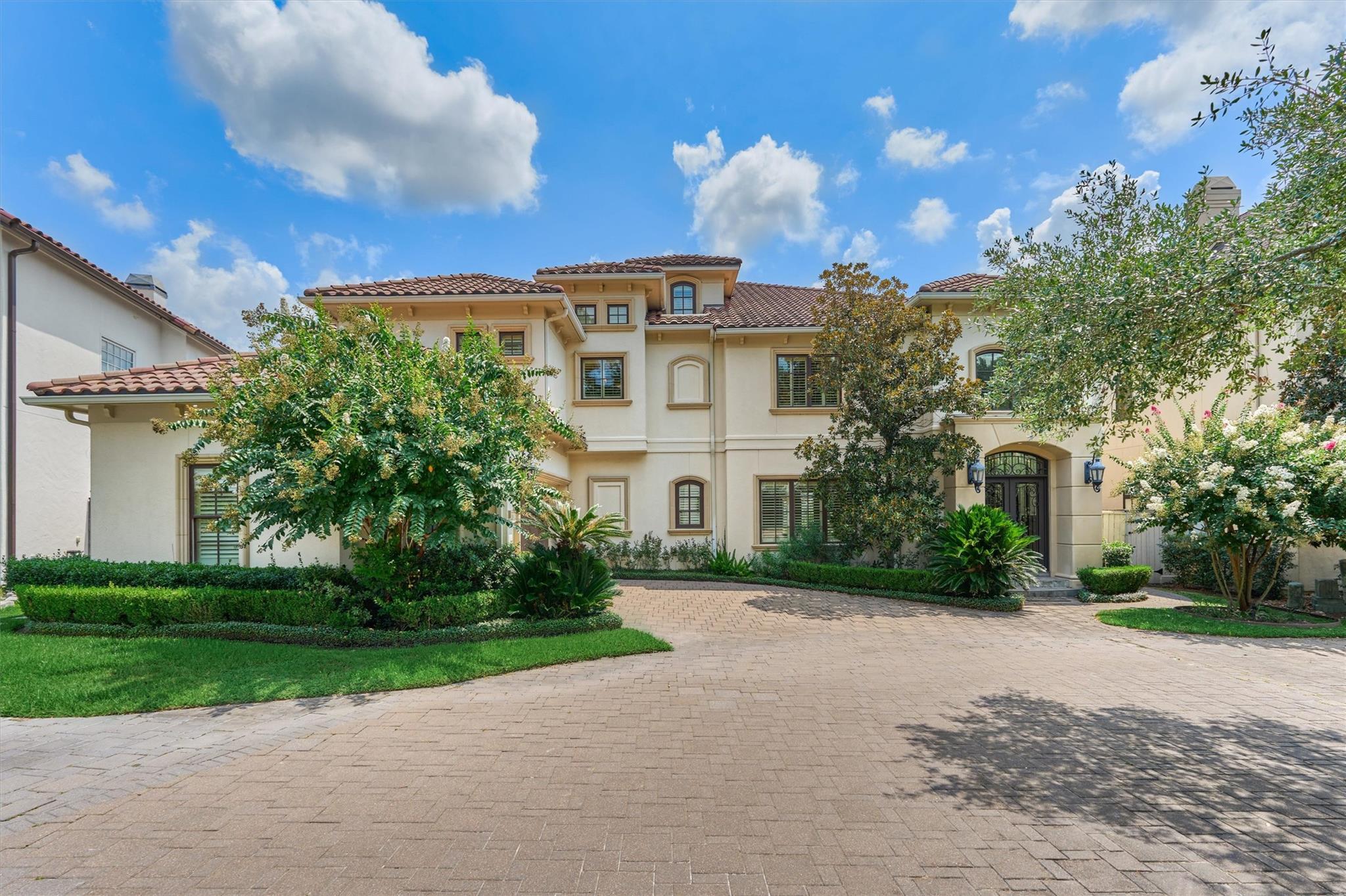14 Regent Square