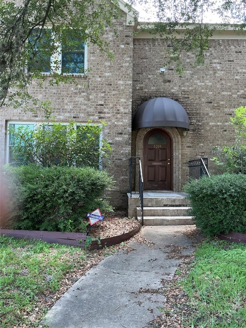Photo of 3218 Southmore Boulevard, Houston, TX 77004 (MLS # 77515272)