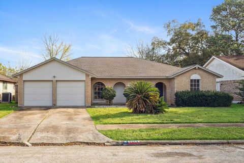 Photo of 4019 Danpree Street, Pasadena, TX 77504 (MLS # 83246709)