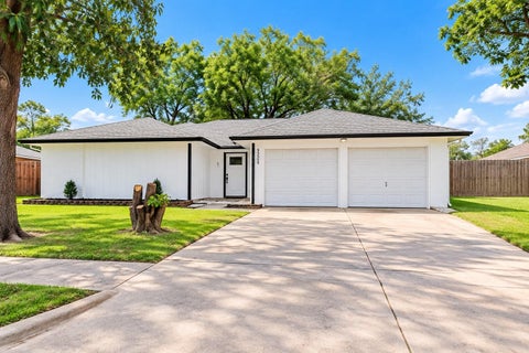 Photo of 9206 Beckenham Drive, Houston, TX 77099 (MLS # 47724668)