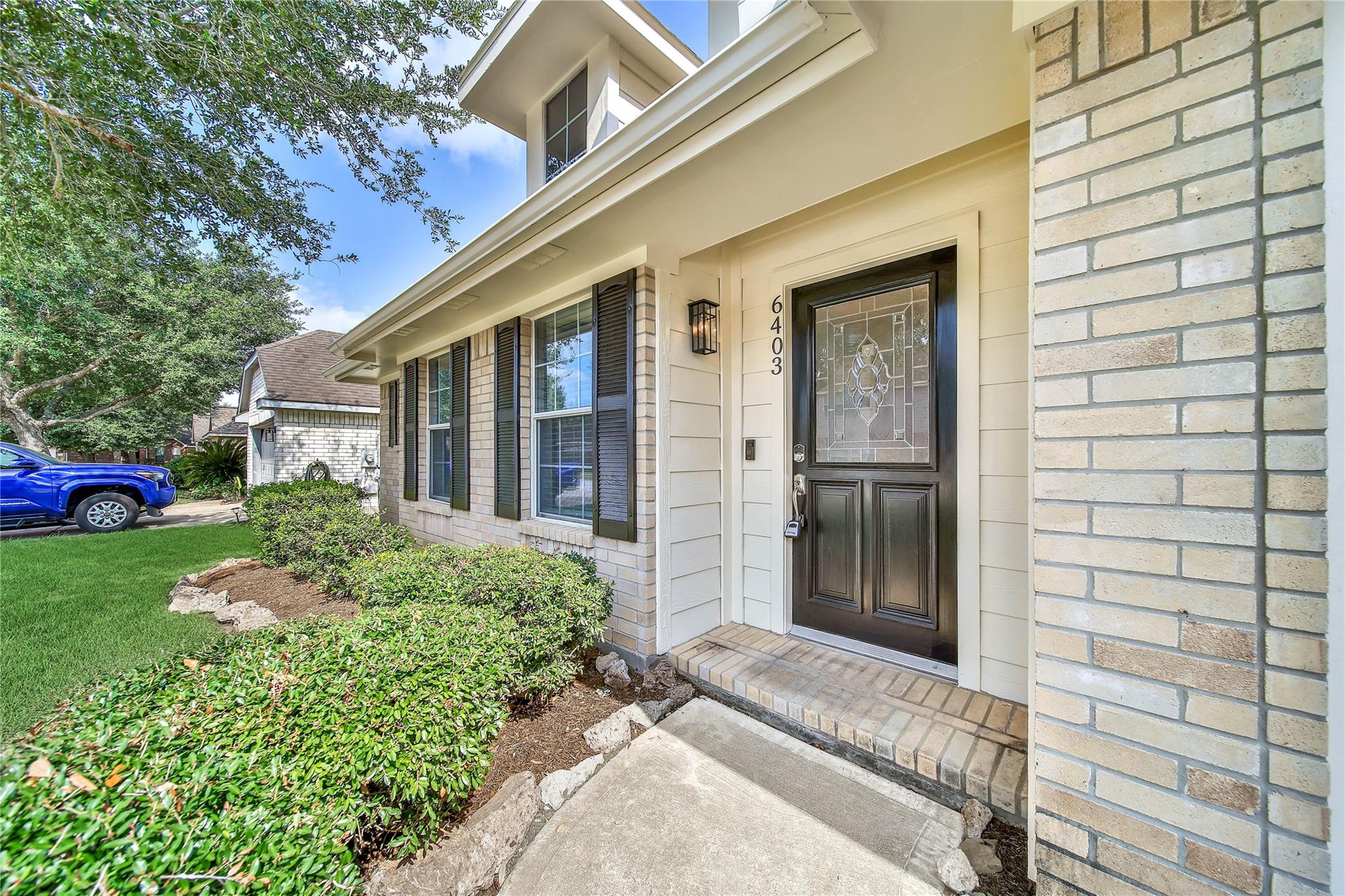 6403 Larrycrest Drive