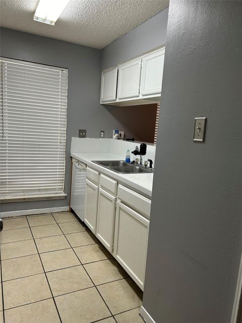 Tiny photo for 3745 Thistlemont Drive, Houston, TX 77042 (MLS # 94353552)