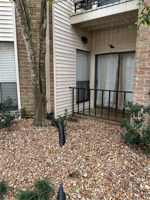 Tiny photo for 3745 Thistlemont Drive, Houston, TX 77042 (MLS # 94353552)