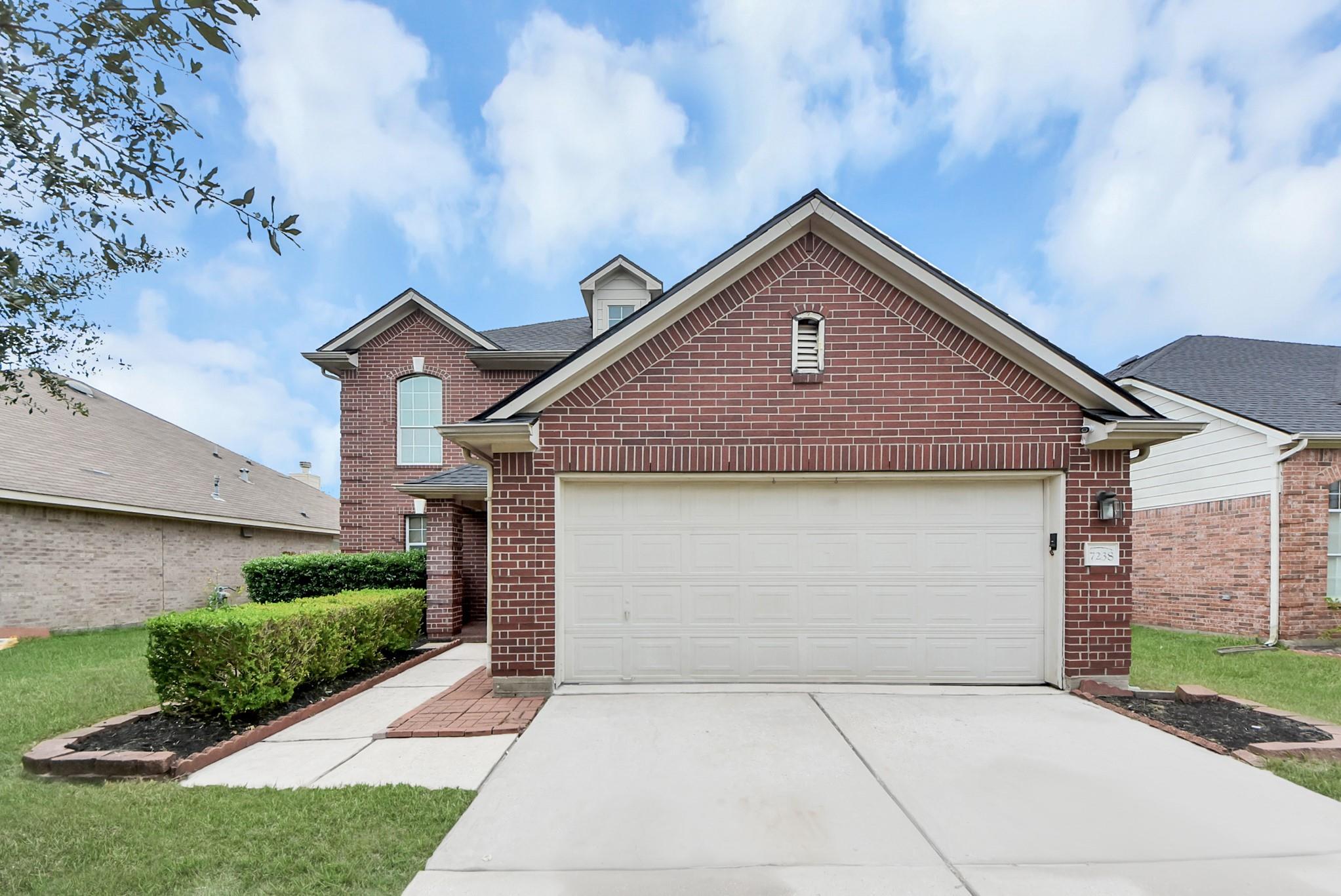 7238 Foxshadows Lane
