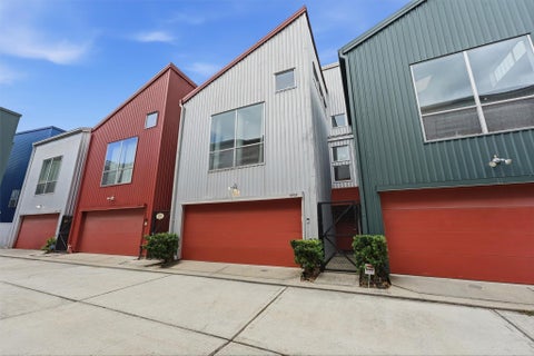 Photo of 6935 Ardmore Street, Houston, TX 77054 (MLS # 49388564)