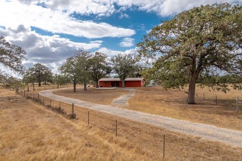 4249 Farm To Market 466 Cost TX 78614