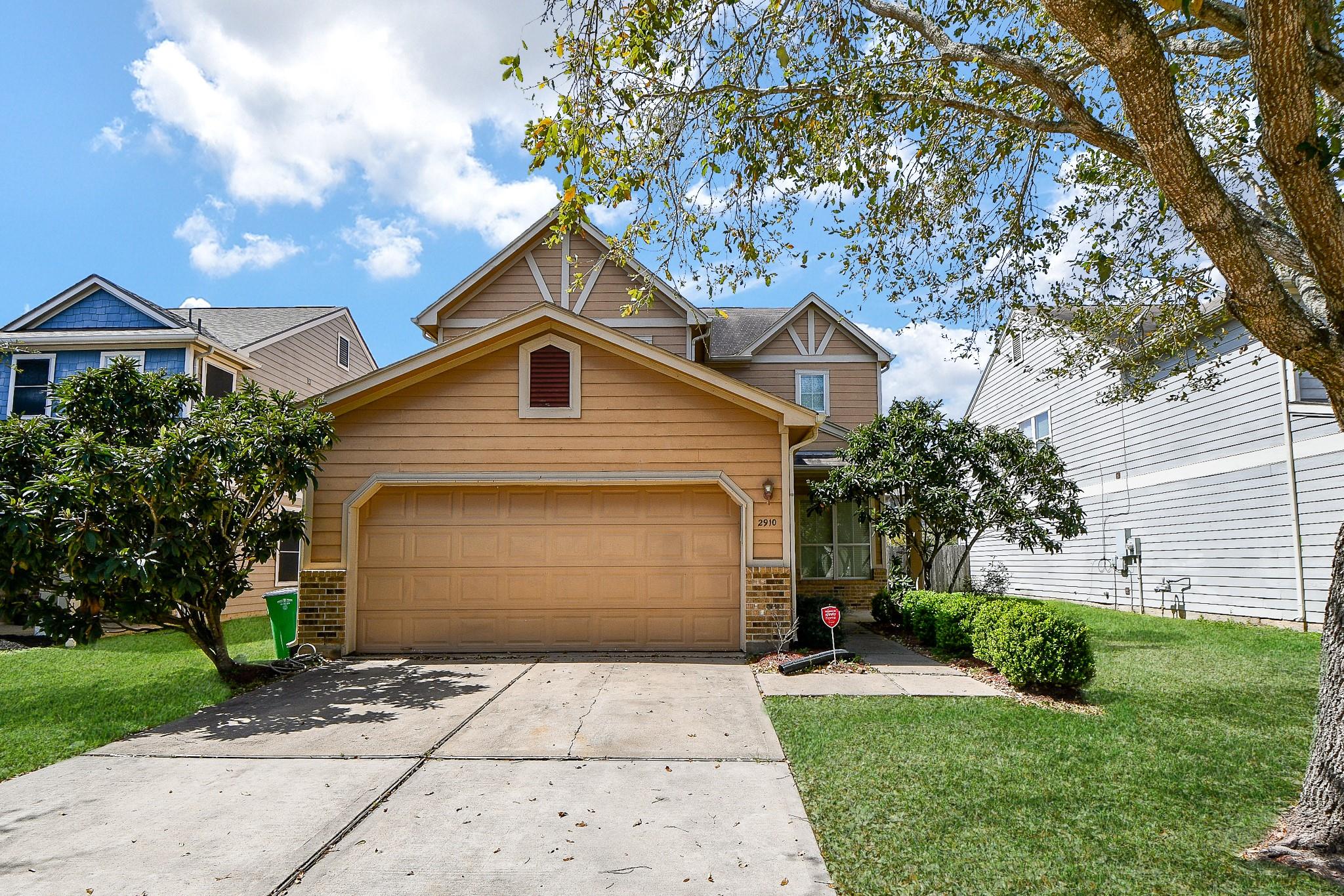 2910 Feather Green Trail