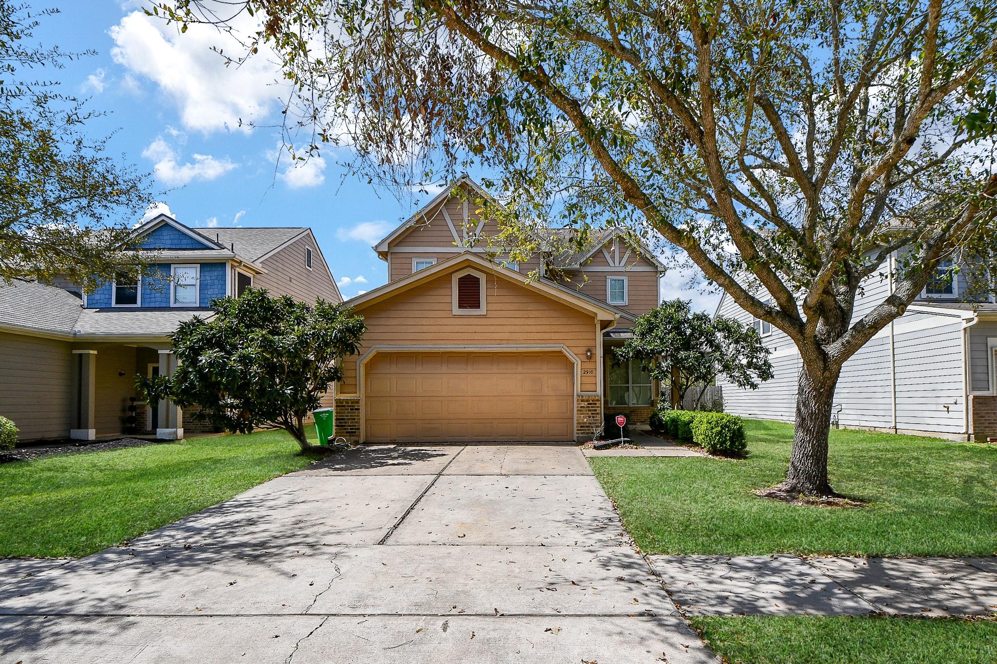 2910 Feather Green Trail