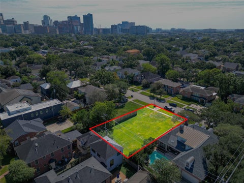 Photo of 2332 Swift Boulevard, Houston, TX 77030 (MLS # 7461617)
