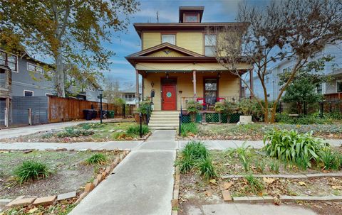 719 Woodland Street Houston TX 77009