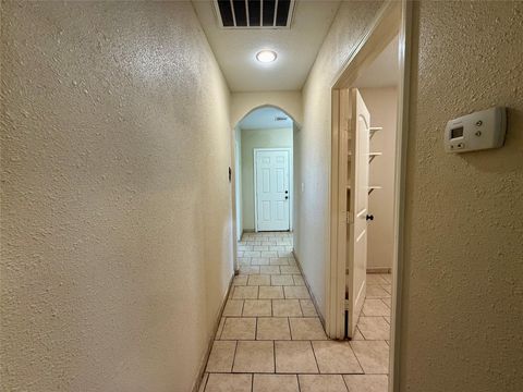 Tiny photo for 429 W 2nd Street, Freeport, TX 77541 (MLS # 85123308)