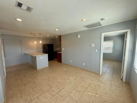 Tiny photo for 429 W 2nd Street, Freeport, TX 77541 (MLS # 85123308)