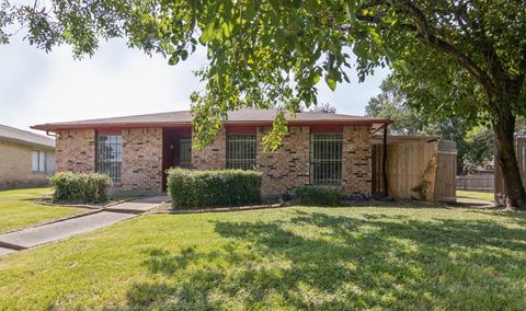 Photo of 14603 Lorne Drive, Houston, TX 77049 (MLS # 41357053)