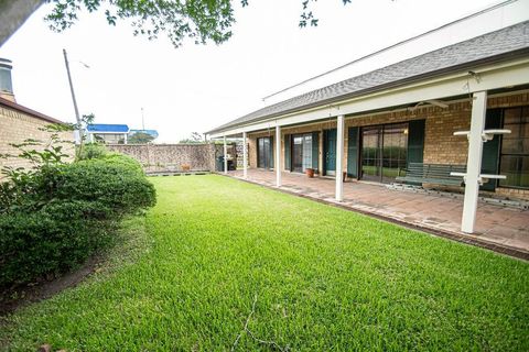 Photo of 2953 39th Street, Port Arthur, TX 77642 (MLS # 36366159)